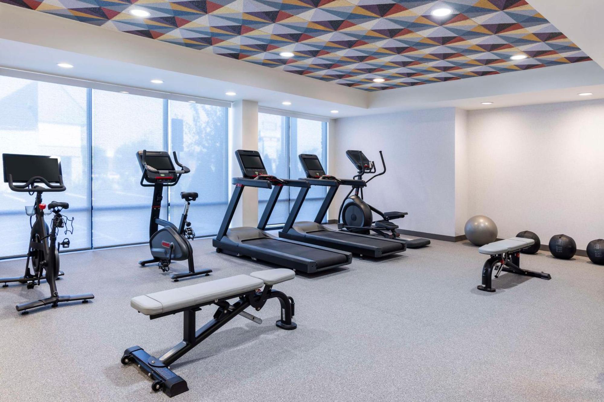 Home2 Suites By Hilton East Haven New Haven Экстерьер фото