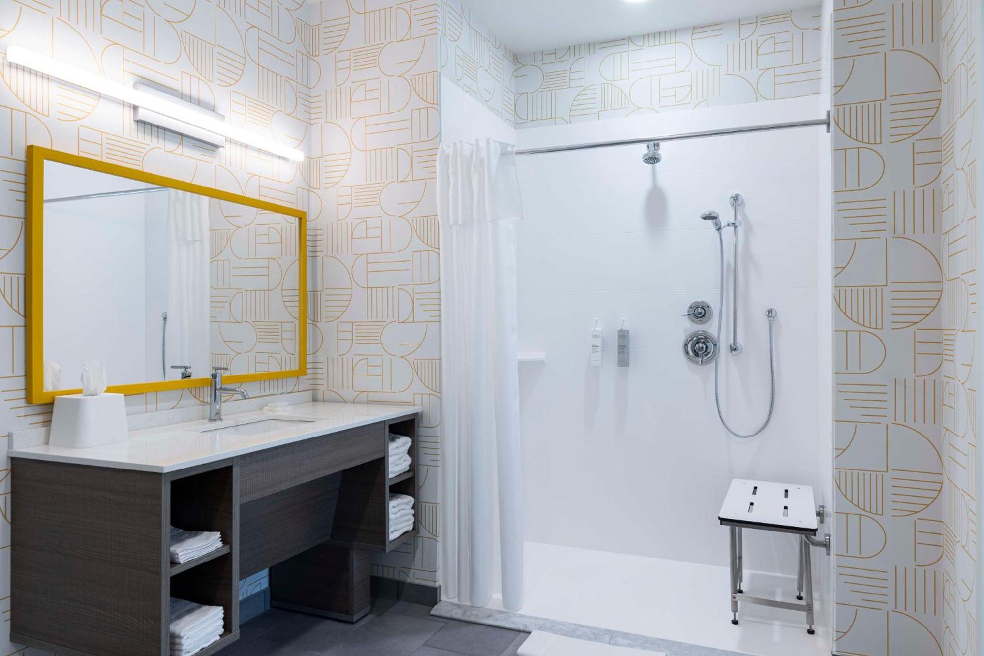 Home2 Suites By Hilton East Haven New Haven Экстерьер фото
