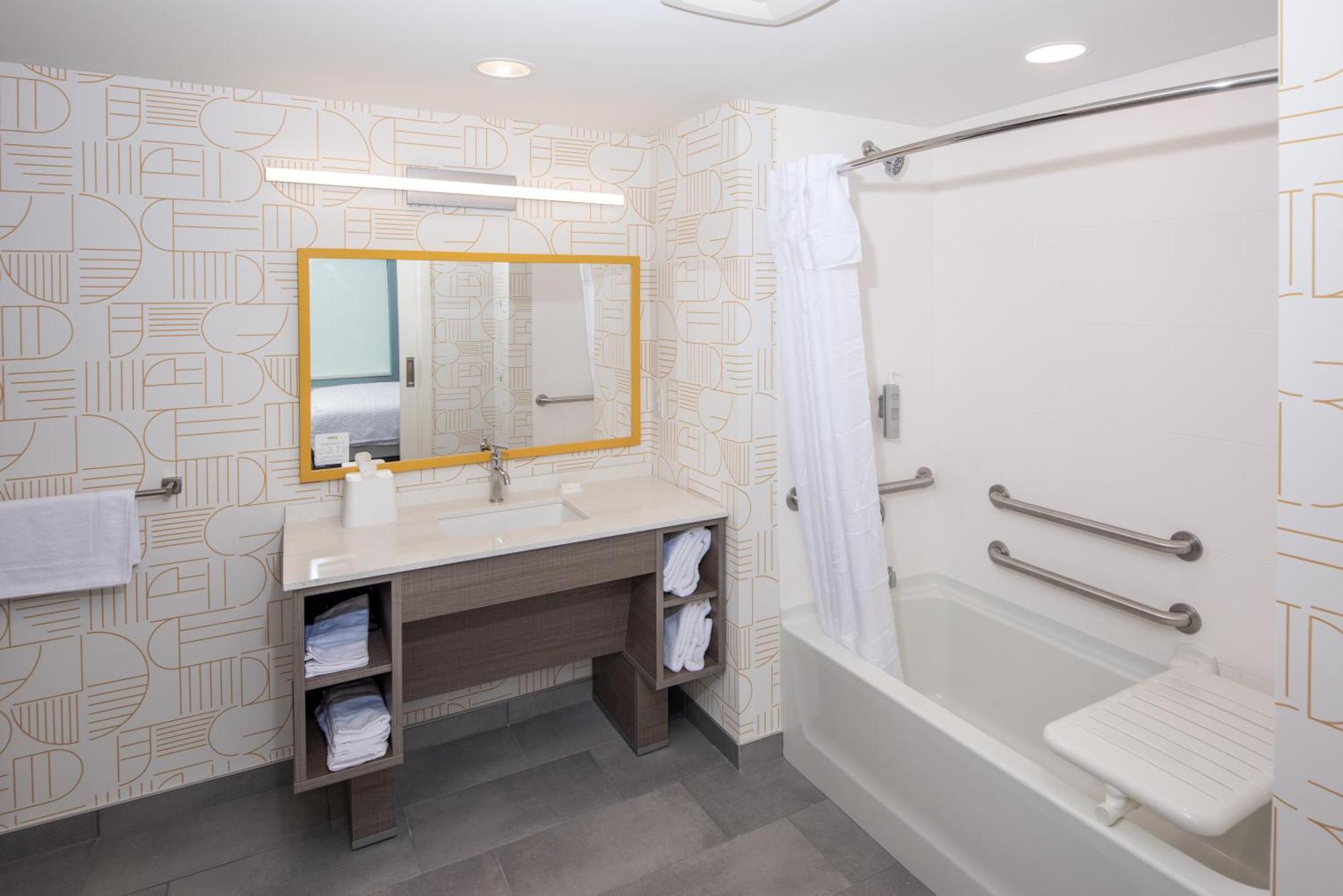 Home2 Suites By Hilton East Haven New Haven Экстерьер фото