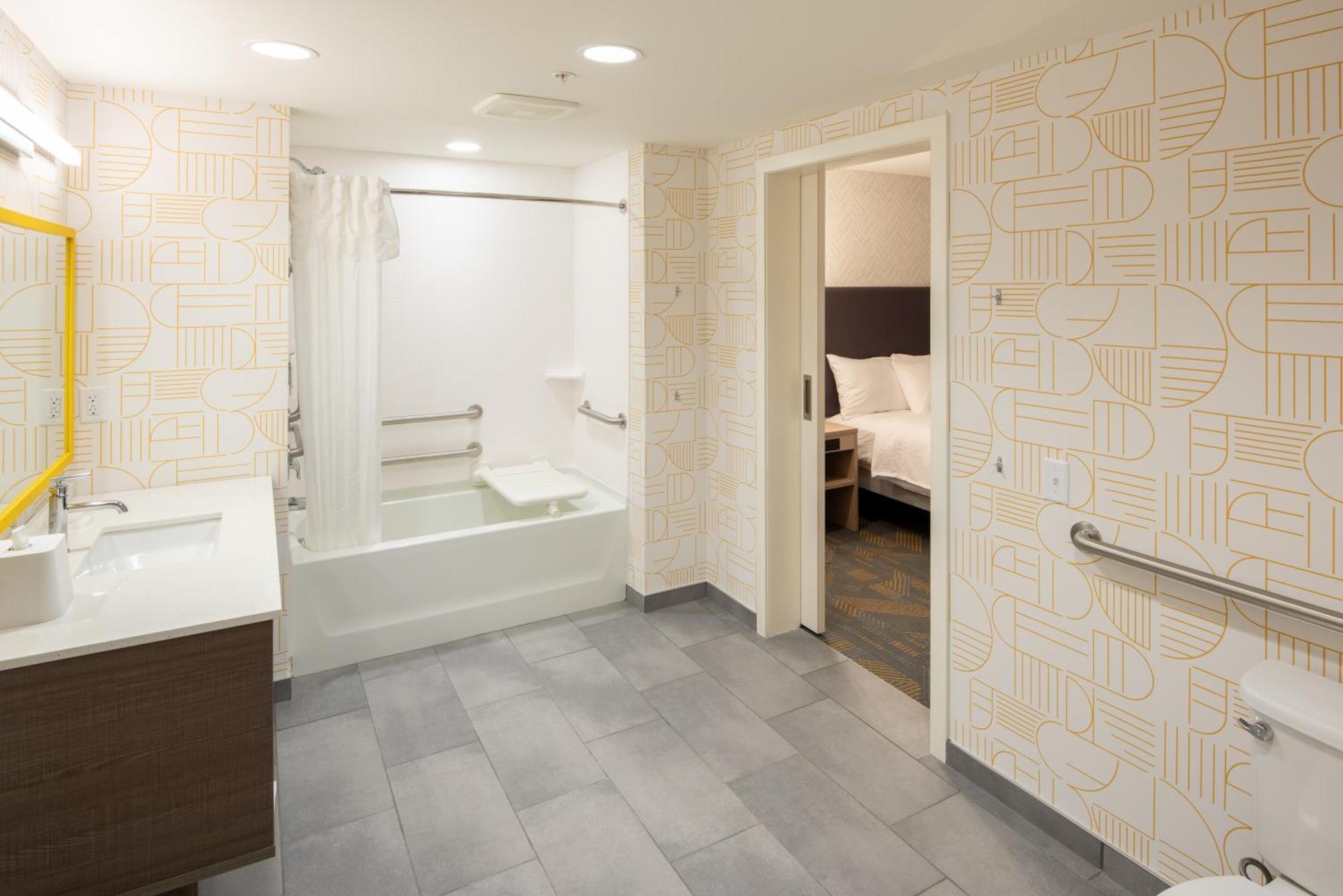 Home2 Suites By Hilton East Haven New Haven Экстерьер фото