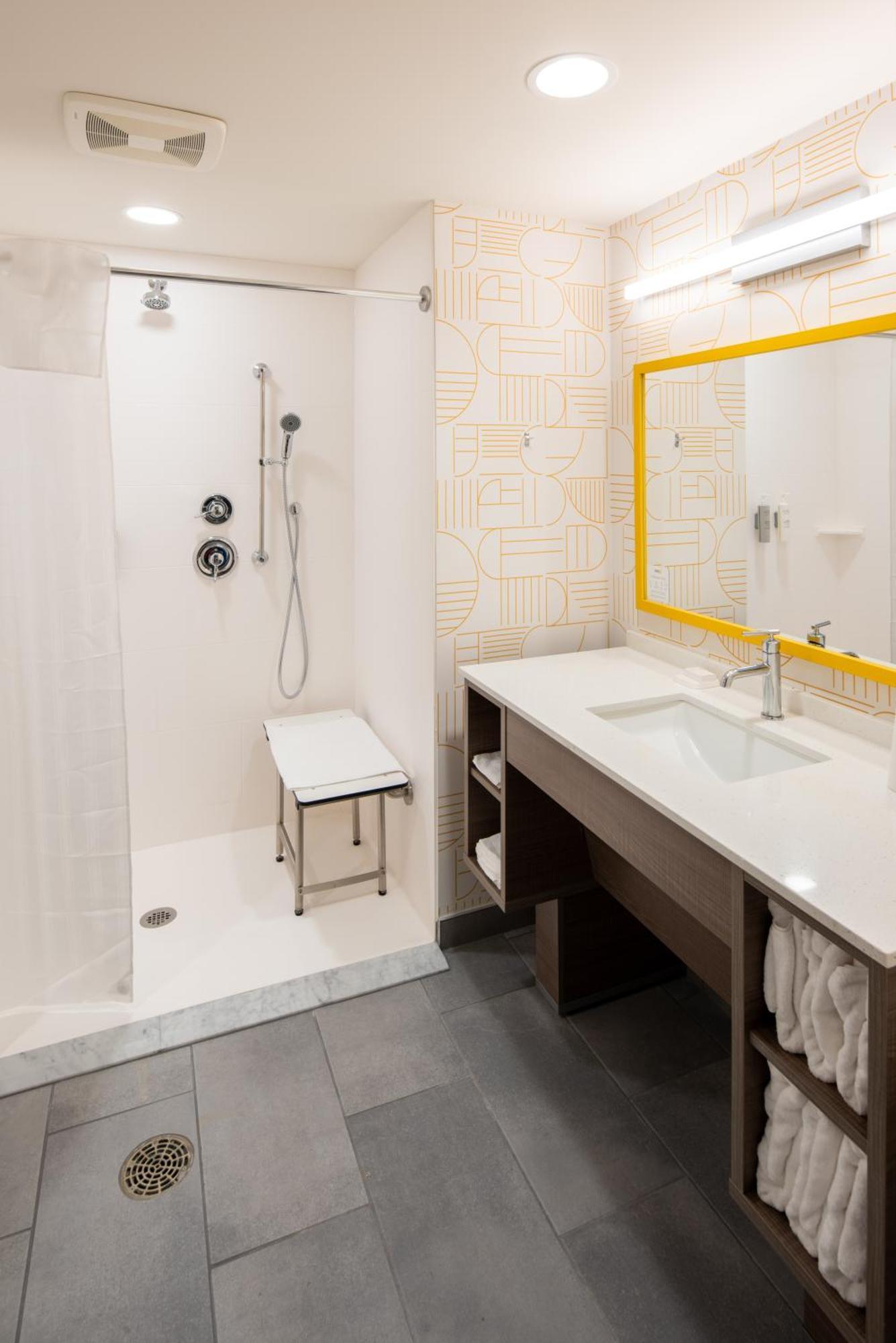 Home2 Suites By Hilton East Haven New Haven Экстерьер фото